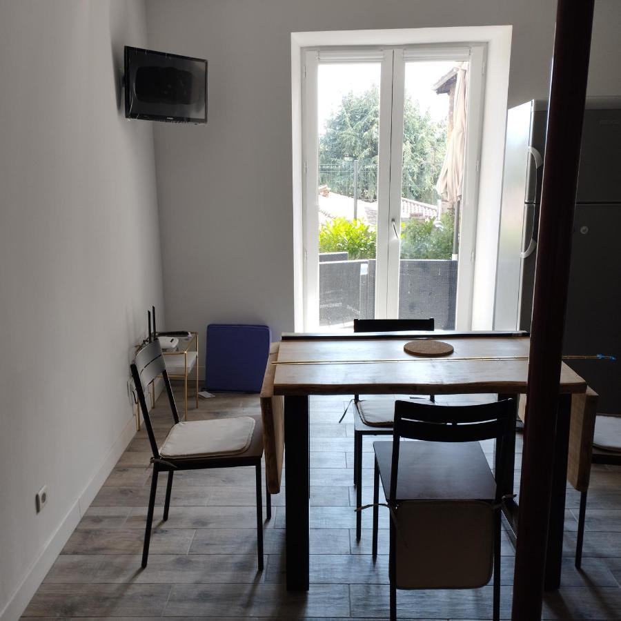 Apartament Trevoux: Loft Ravissant Avec Terrasse Zewnętrze zdjęcie