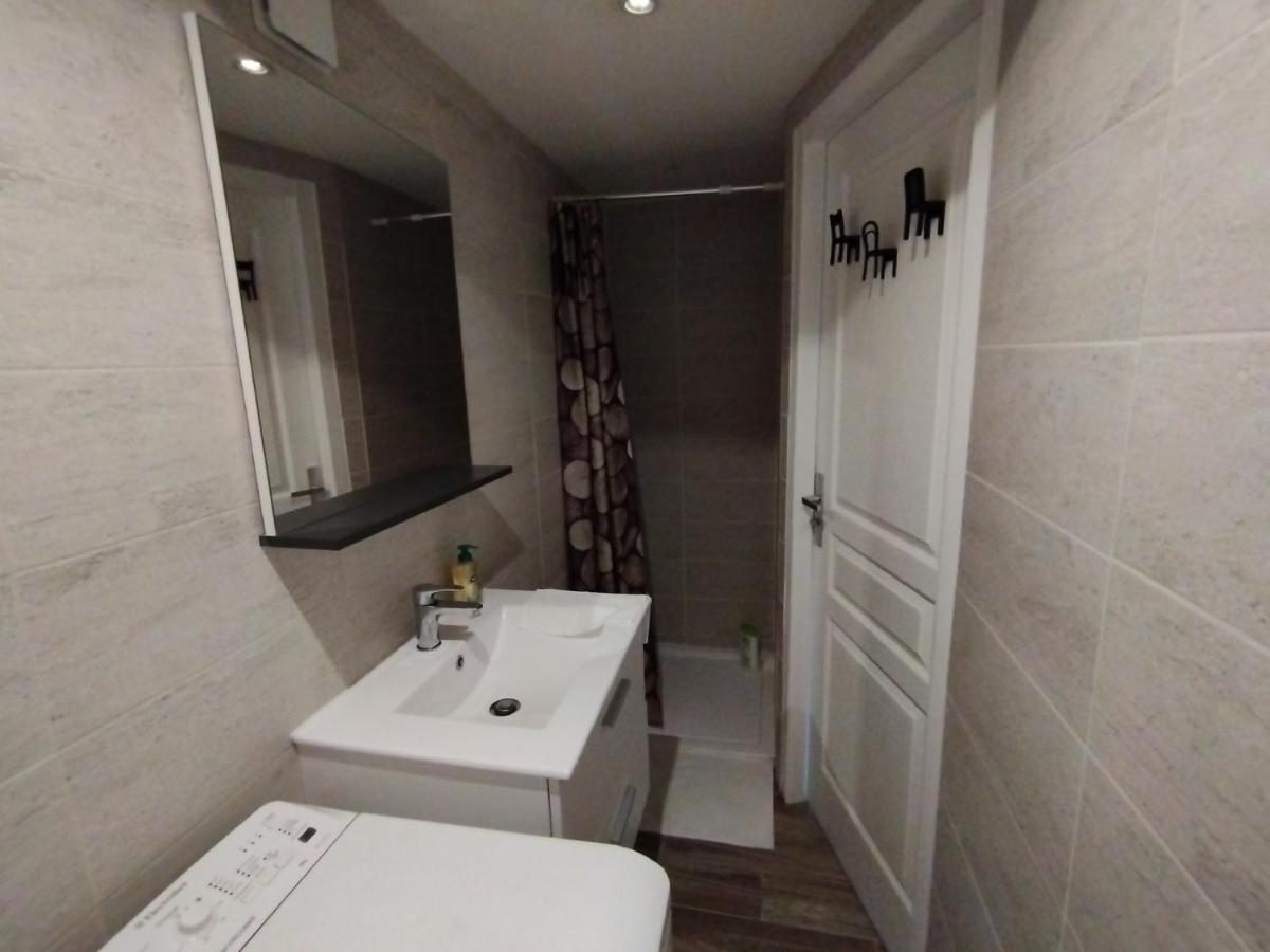 Apartament Trevoux: Loft Ravissant Avec Terrasse Zewnętrze zdjęcie